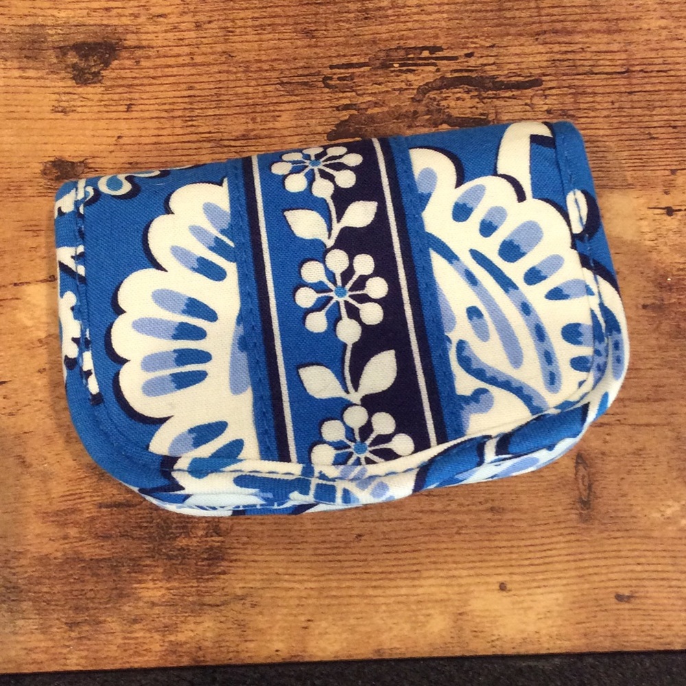 Vera Bradley coin pouch - Picture 1 of 3